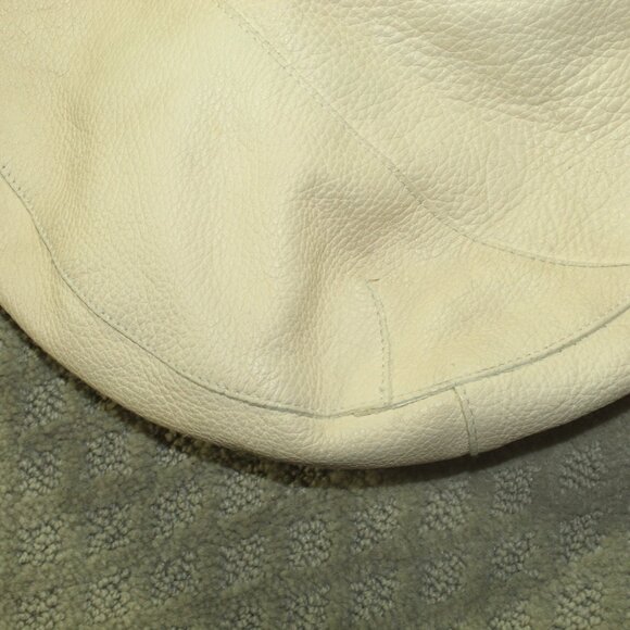 RARE CHIC!!! Furla Beige Pebble Leather Silver-Toned Grommet Shoulder Bag - Picture 8 of 14
